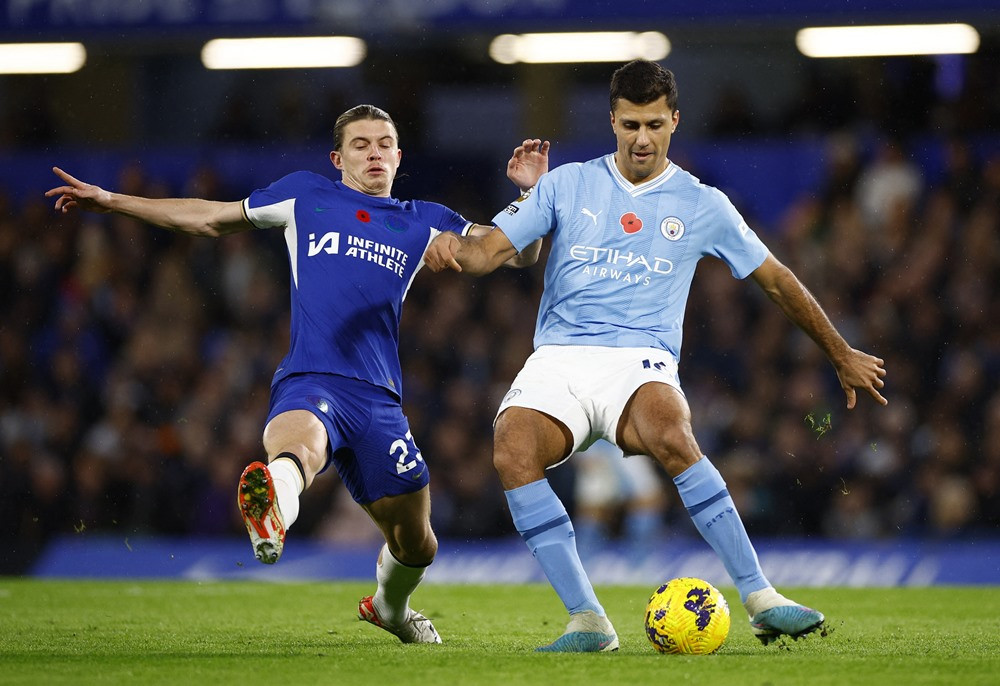 Man City v&agrave; Chelsea nhận tin cho&aacute;ng v&aacute;ng, đứng trước nguy cơ xuống hạng  - Ảnh 1.
