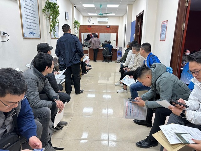 H&agrave; Nội c&oacute; bao nhi&ecirc;u điểm cấp đổi GPLX? - Ảnh 1.