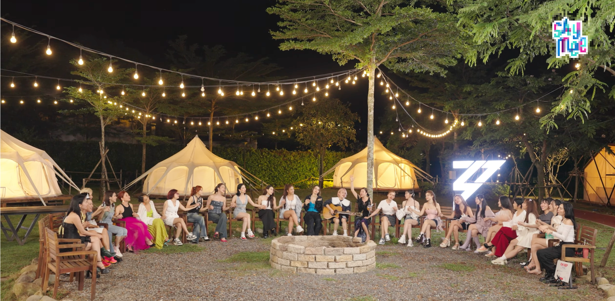 Lưu Hương Giang, V&acirc;n Hugo kể bị bắt nạt học đường, Diệp L&acirc;m Anh bị bệnh "trầm cảm cười" - Ảnh 11.