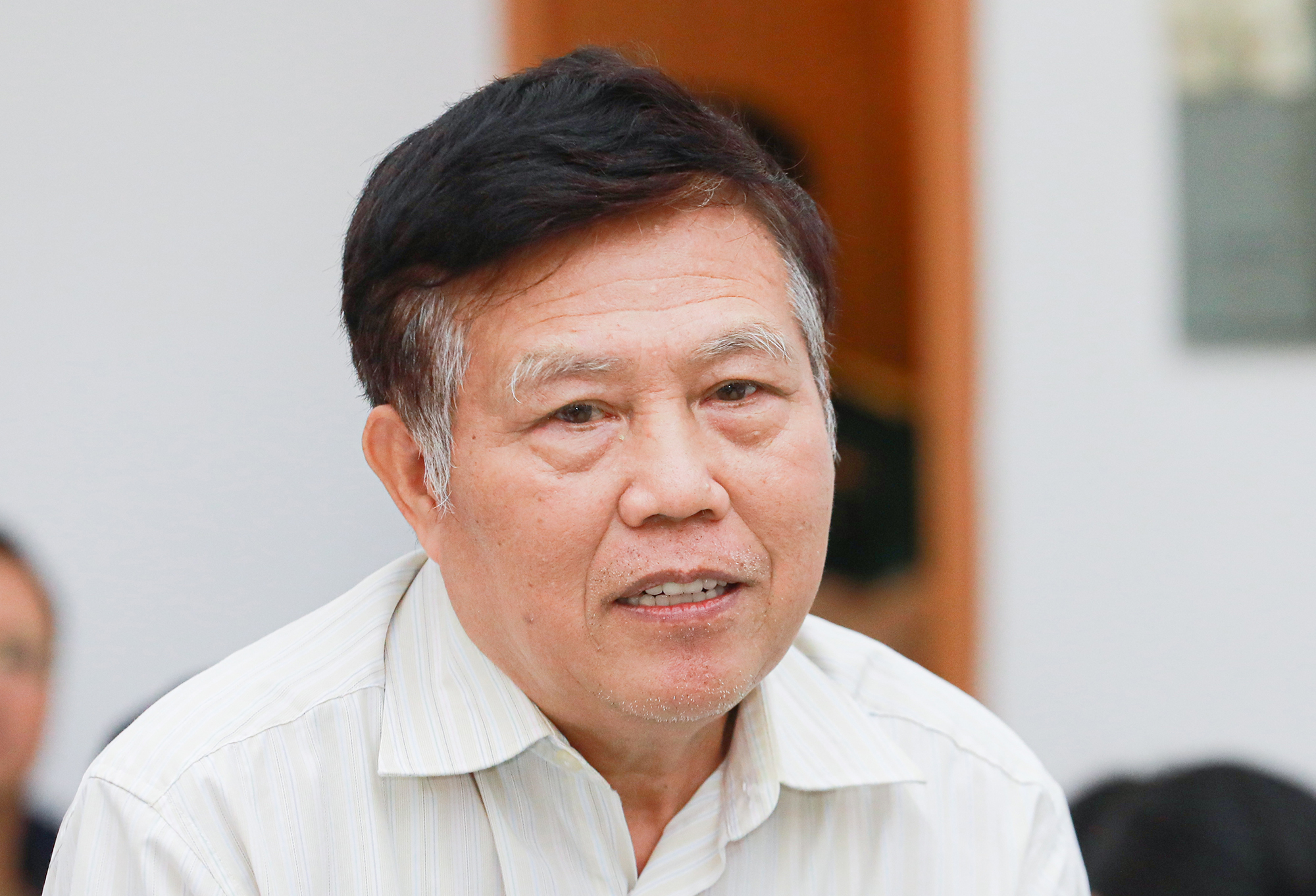 Xe tr&aacute; h&igrave;nh trốn thuế h&agrave;ng ng&agrave;n tỷ - Ảnh 1.