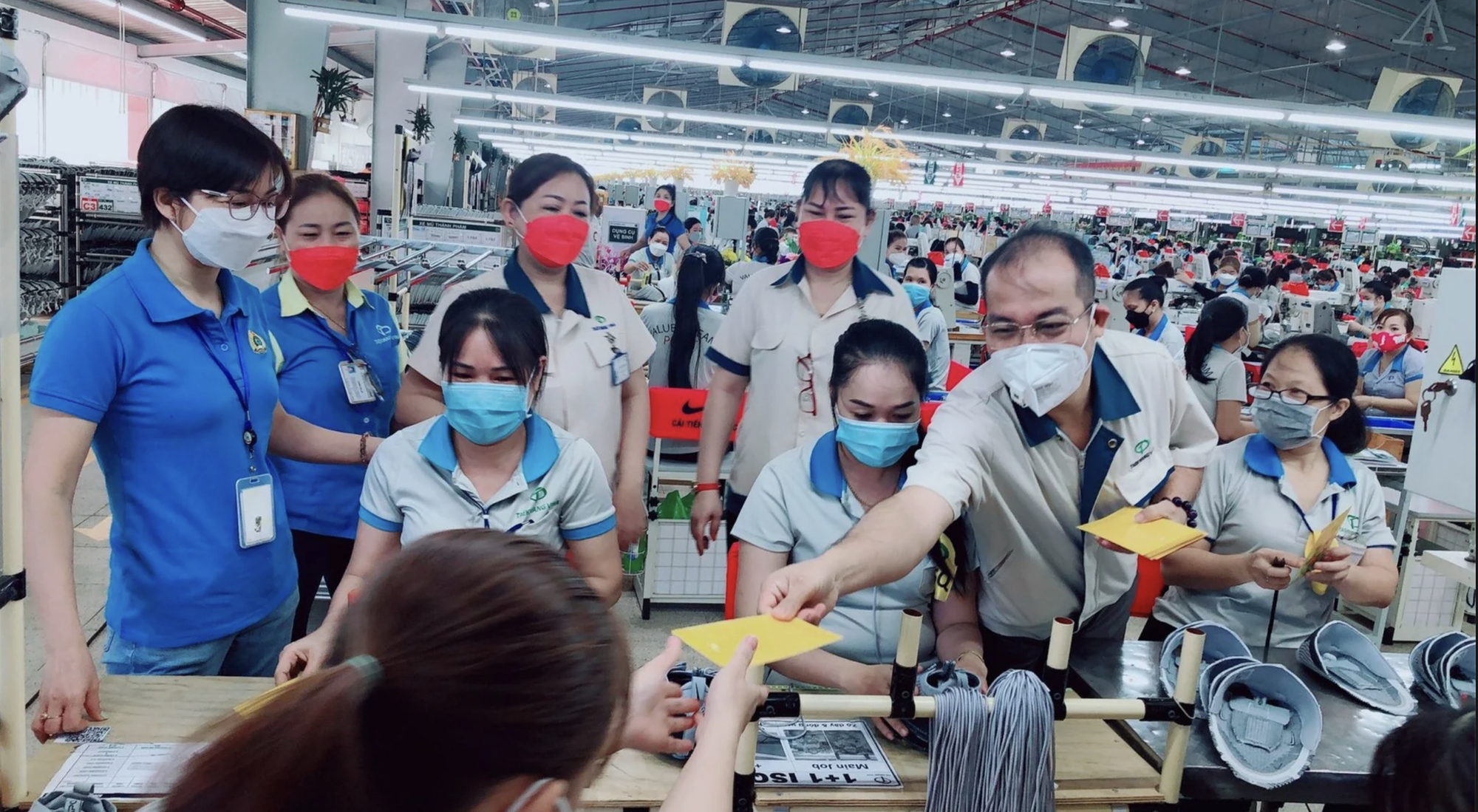 Lo "trắng" thưởng Tết năm 2024 - Ảnh 1.