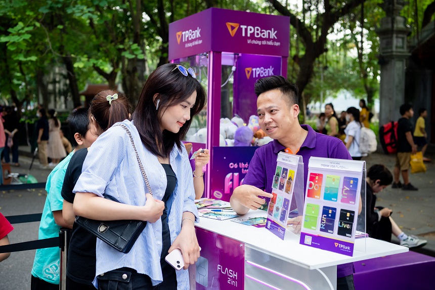 Nhạc hội TPBank 2in1 Concert: H&eacute; lộ d&agrave;n nghệ sĩ đ&igrave;nh đ&aacute;m - Ảnh 2.