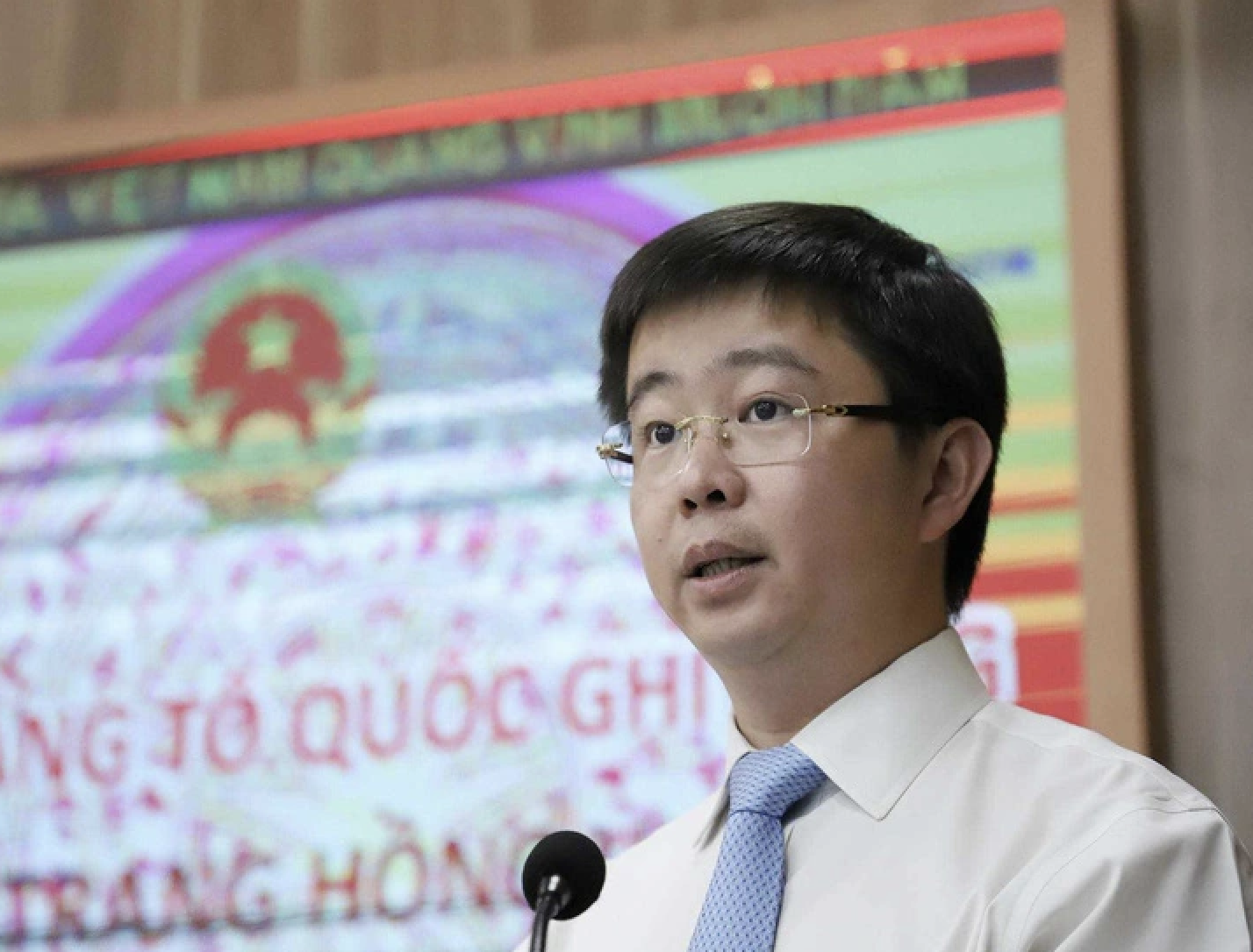 Tân Thứ trưởng 40 tuổi của Bộ Thông tin và Truyền thông là ai? - Ảnh 1. Tân Thứ trưởng 40 tuổi của Bộ Thông tin và Truyền thông là ai? - Ảnh 1.