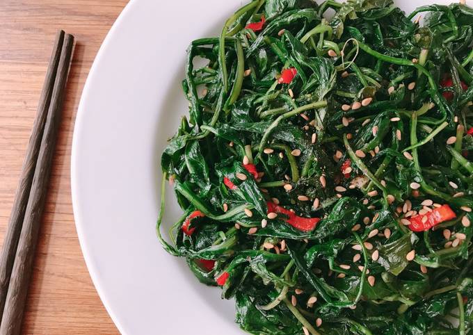 Loại rau mệnh danh "vua giải độc" mọc đầy vườn, nấu m&oacute;n g&igrave; cũng bổ - Ảnh 3.