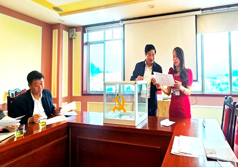 X&aacute;c minh t&agrave;i sản 16 c&aacute;n bộ, c&ocirc;ng chức ở L&agrave;o Cai theo quy định - Ảnh 2.