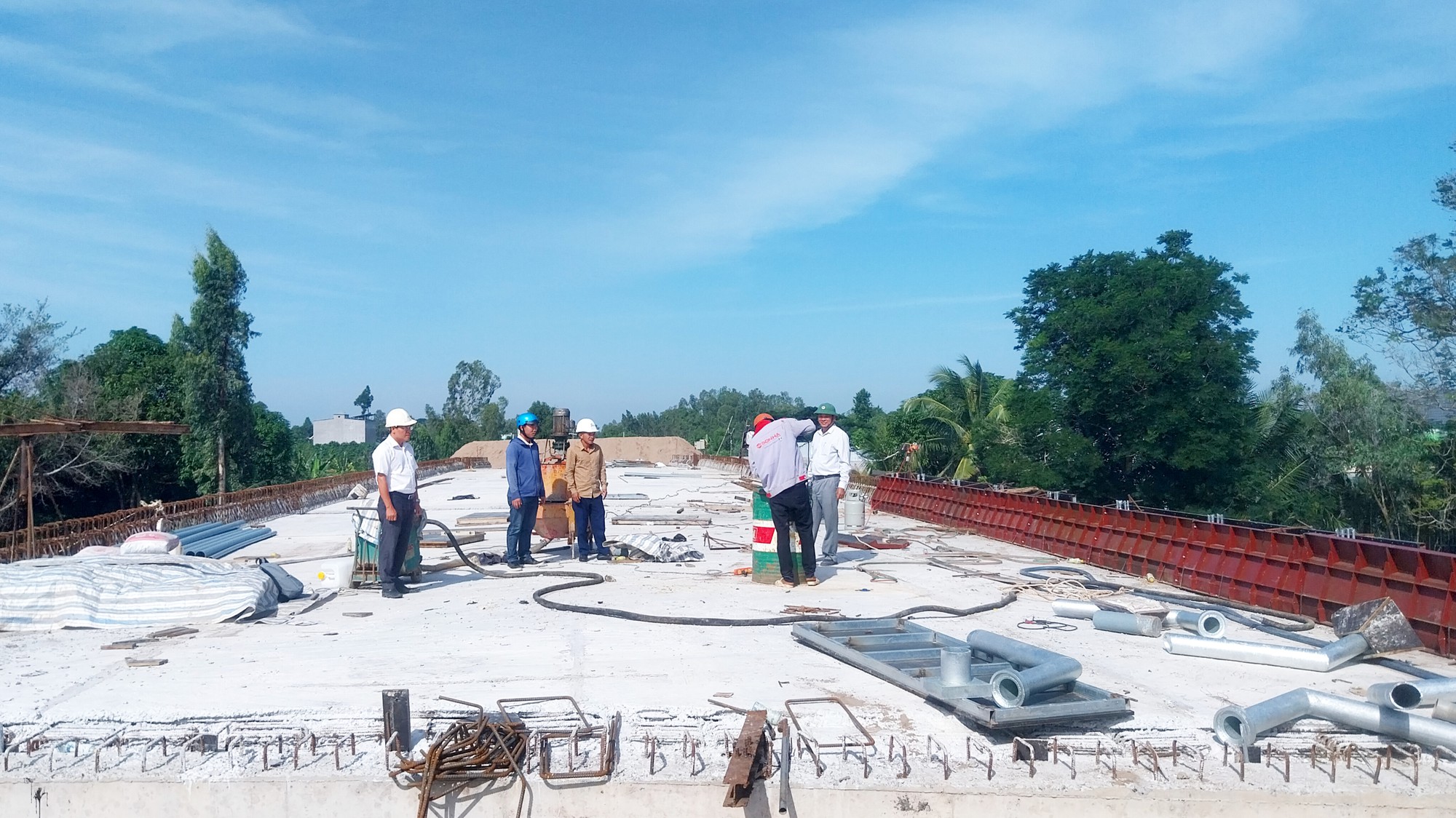 Được cấp ưu ti&ecirc;n nhưng v&igrave; sao tuyến tr&aacute;nh th&agrave;nh phố Cao L&atilde;nh (Đồng Th&aacute;p) vẫn đang chờ c&aacute;t? - Ảnh 2.