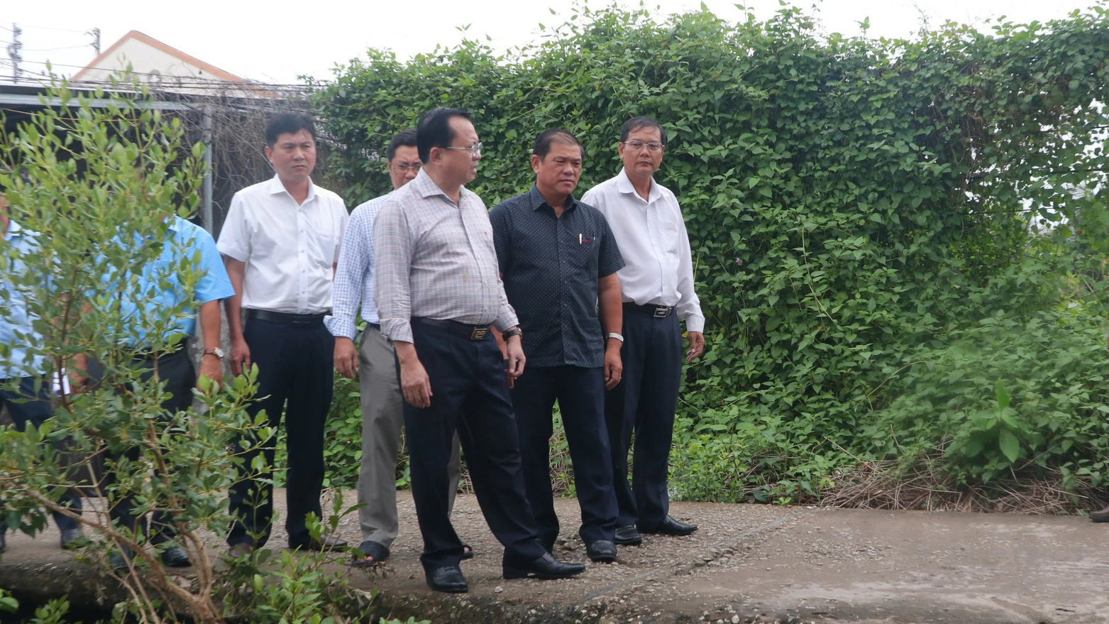 Bạc Li&ecirc;u: N&acirc;ng nền, x&acirc;y tường ngăn nước nhưng&hellip;vẫn ngập, c&aacute;ch n&agrave;o ứng ph&oacute;? - Ảnh 3.