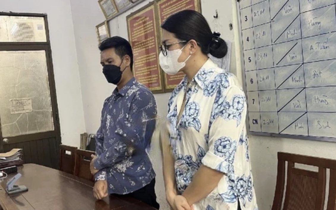 Gia hạn tạm giữ hai tài xế xe Lexus và Vinfast cố tình tông nhau giữa ngã tư