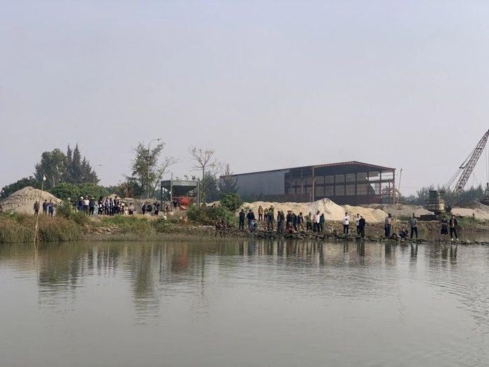 Đang t&igrave;m kiếm hai học sinh mất t&iacute;ch tr&ecirc;n s&ocirc;ng Ninh Cơ Nam Định - Ảnh 1.