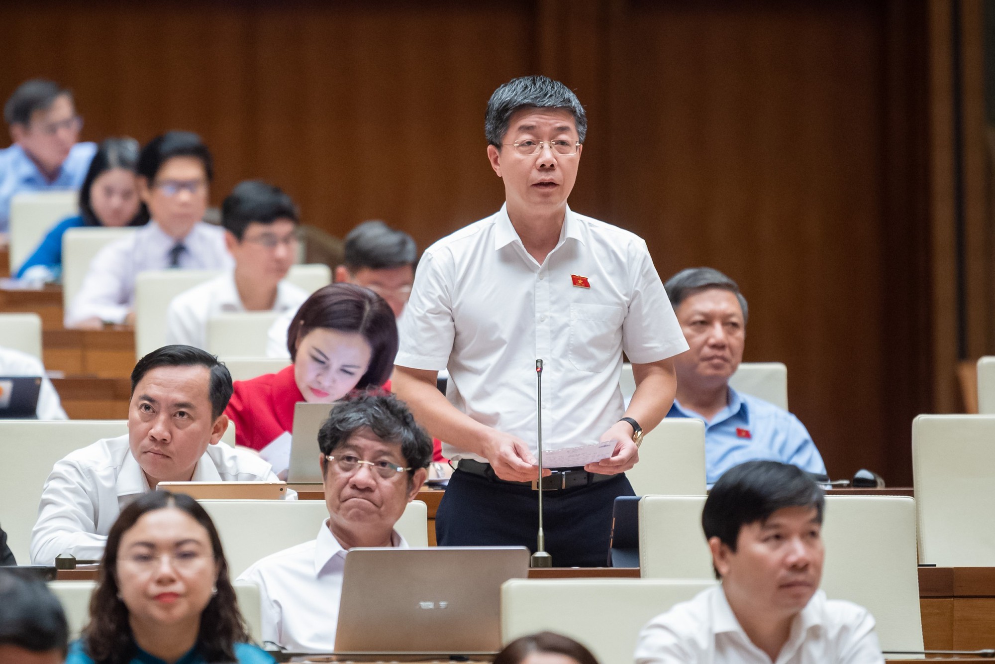 ĐBQH: Cần bịt lỗ hổng thu h&uacute;t nh&acirc;n t&agrave;i, tr&aacute;nh đạo tạo "đ&atilde; đời" nhưng kh&ocirc;ng về nước - Ảnh 1.