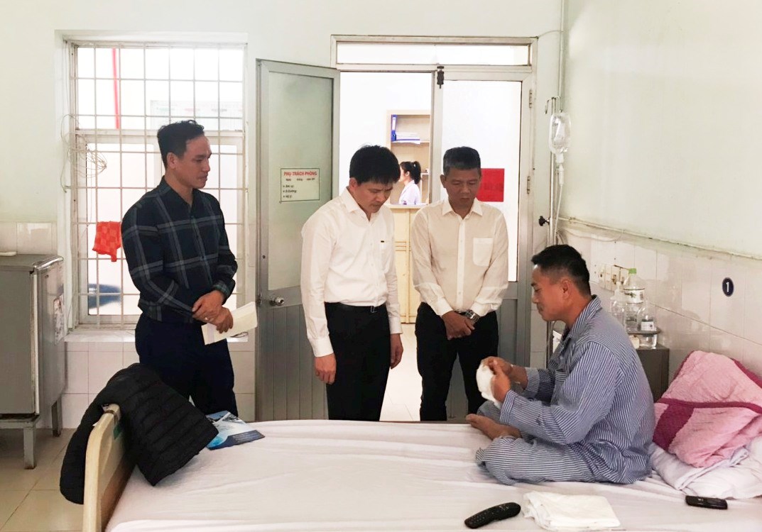 Hải Ph&ograve;ng: Khống chế đối tượng t&acirc;m thần c&oacute; h&agrave;nh vi tấn c&ocirc;ng người đi đường  - Ảnh 1.