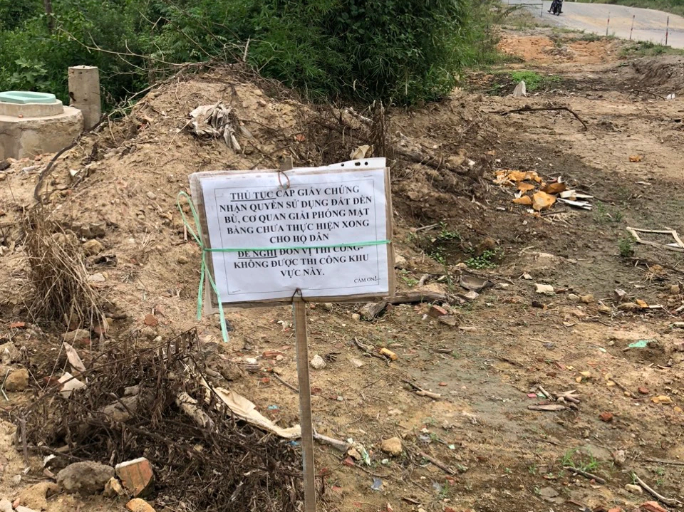 Quảng Nam: Chậm b&agrave;n giao mặt bằng, dự &aacute;n mở rộng tỉnh lộ 608 mất vốn ADB - Ảnh 1.