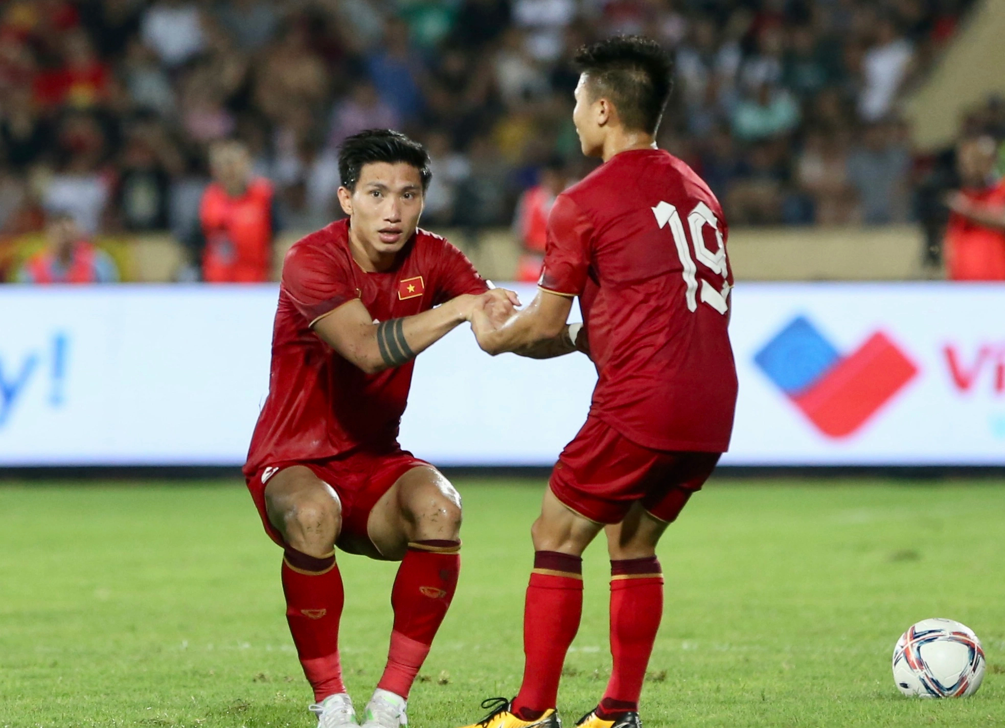 B&aacute;o Indonesia lo đội nh&agrave; gặp họa - Ảnh 1.