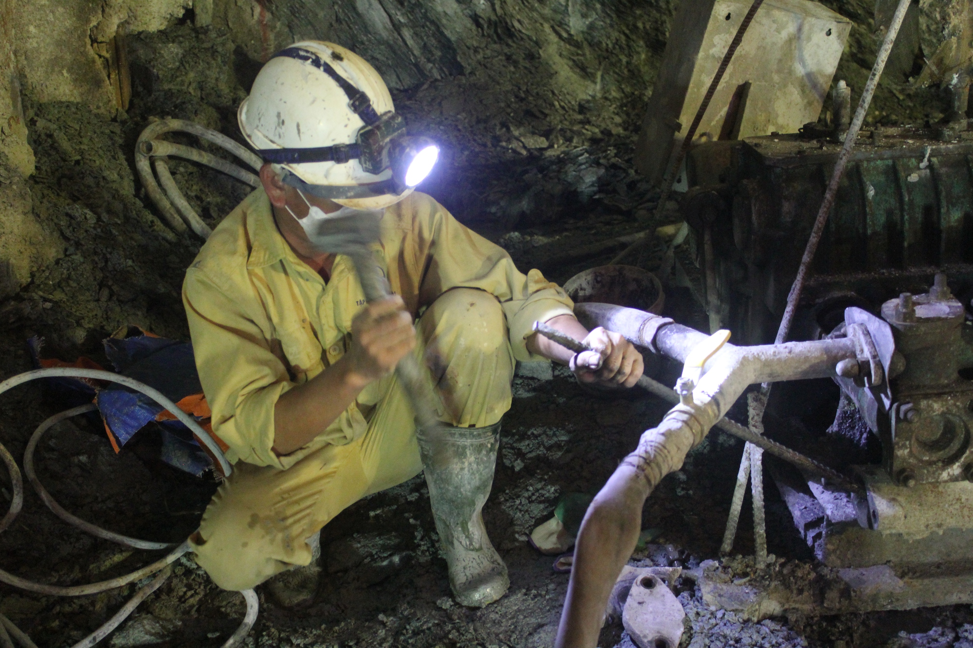 Hầm xuyên núi cao tốc Bắc - Nam đoạn qua Hà Tĩnh đang được thi công như thế nào? - Ảnh 6. Hầm xuyên núi cao tốc Bắc - Nam đoạn qua Hà Tĩnh đang được thi công như thế nào? - Ảnh 6.