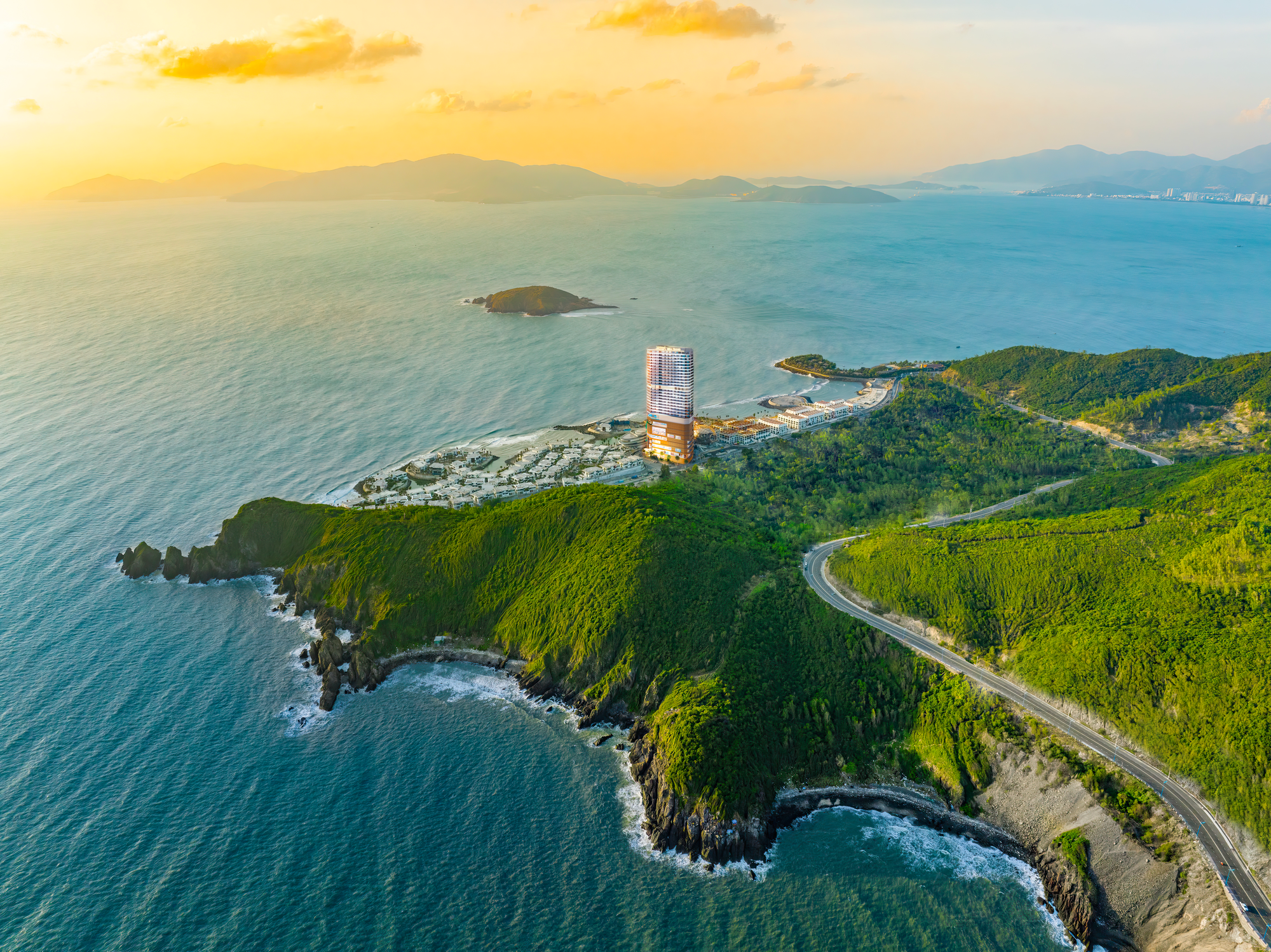 Bất động sản nghỉ dưỡng Nha Trang hấp dẫn nh&agrave; đầu tư - Ảnh 1.