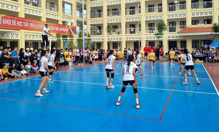 Lào Cai: Hội khỏe Phù Đổng hấp dẫn trên từng sàn đấu - Ảnh 2. Lào Cai: Hội khỏe Phù Đổng hấp dẫn trên từng sàn đấu - Ảnh 2.