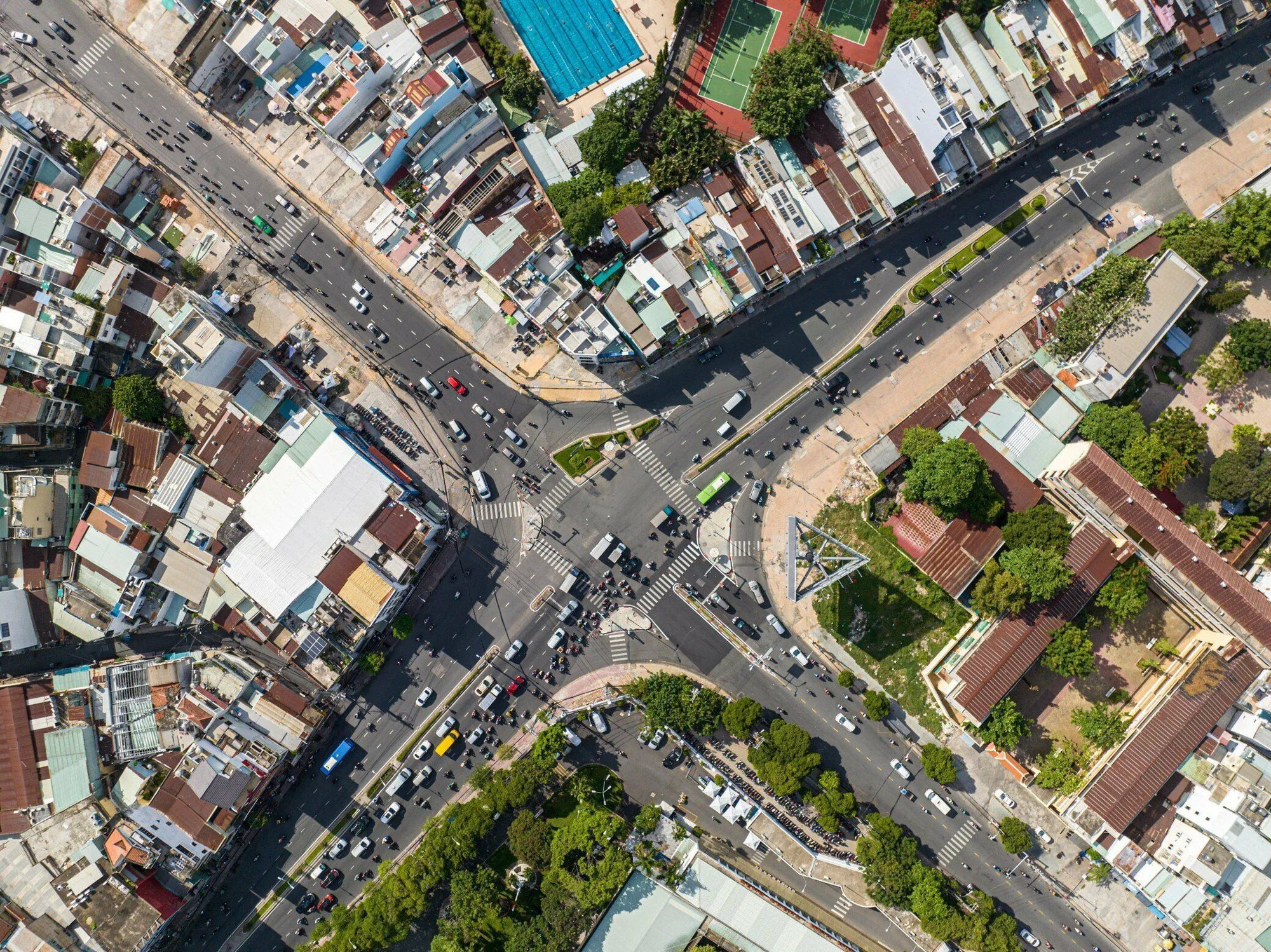 Chủ tịch UBND TP.HCM y&ecirc;u cầu đẩy nhanh giải ph&oacute;ng mặt bằng metro số 2 - Ảnh 1.