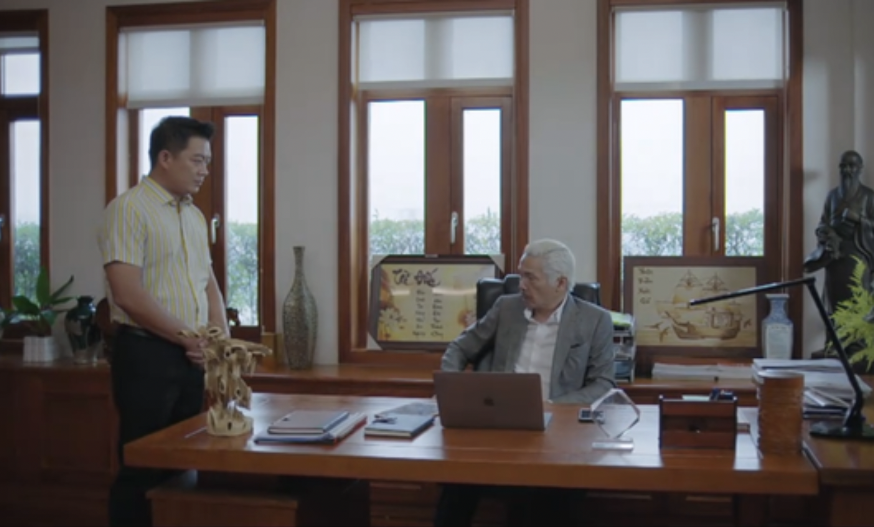 Ông Quảng cử trợ lý điều tra về những người thân cận của Dương. Ông Quảng cử trợ lý điều tra về những người thân cận của Dương.