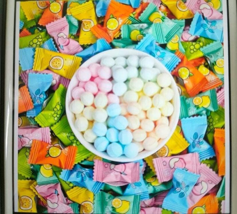 Quảng Ninh: Điều tra loại kẹo lạ khiến nhiều học sinh ăn phải bị ch&oacute;ng mặt, t&ecirc; m&ocirc;i - Ảnh 1.