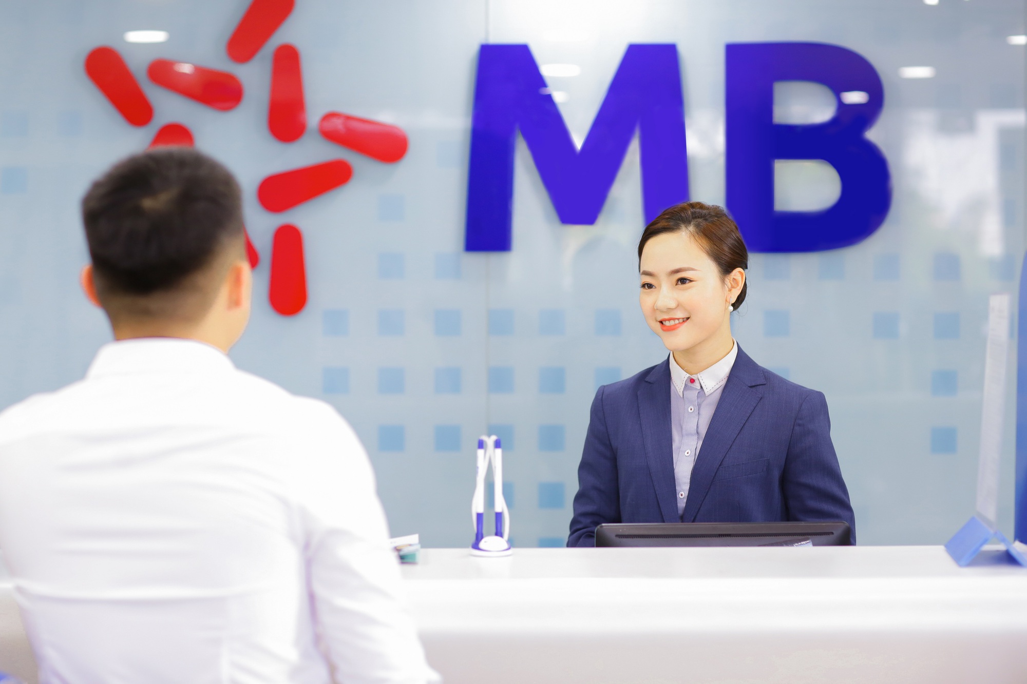MB: Lợi nhuận 9 tháng tăng 10% so với cùng kỳ năm ngoái - Ảnh 1. MB: Lợi nhuận 9 tháng tăng 10% so với cùng kỳ năm ngoái - Ảnh 1.