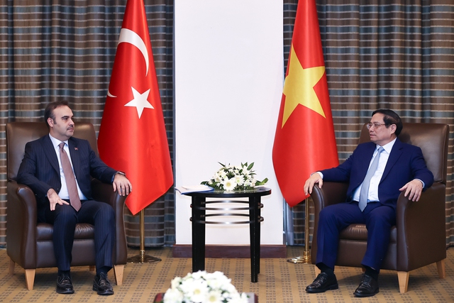 Doanh nghiệp Thổ Nhĩ Kỳ mong muốn hợp t&aacute;c x&acirc;y đường sắt, l&agrave;m xe điện c&ugrave;ng Việt Nam - Ảnh 5.