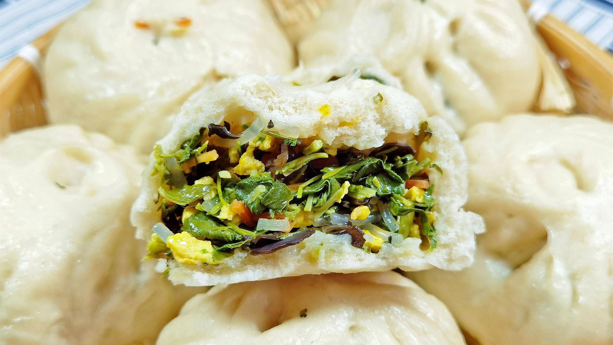 Loại rau như cỏ dại lại l&agrave; vị thuốc qu&yacute;, c&oacute; lợi cho ngũ tạng, dưỡng da, ngừa ung thư, hương vị rất ngon - Ảnh 6.