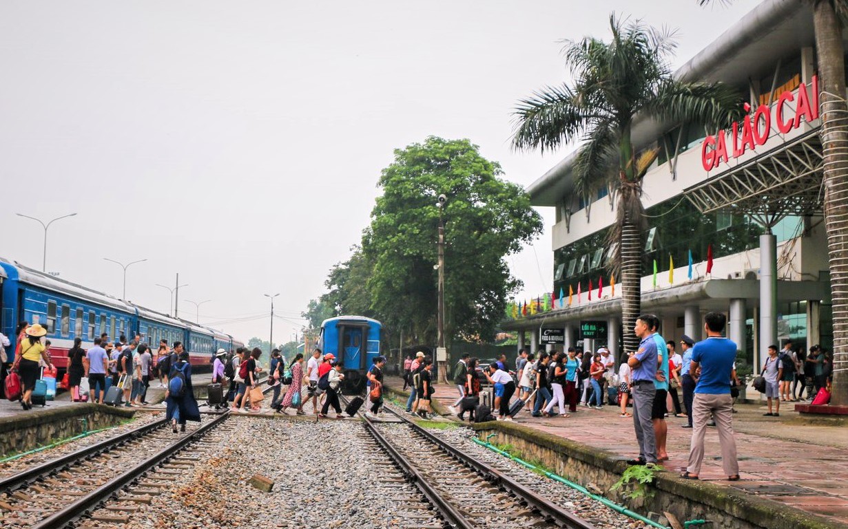 Tăng h&agrave;ng chục chuyến t&agrave;u L&agrave;o Cai phục vụ du lịch Sapa