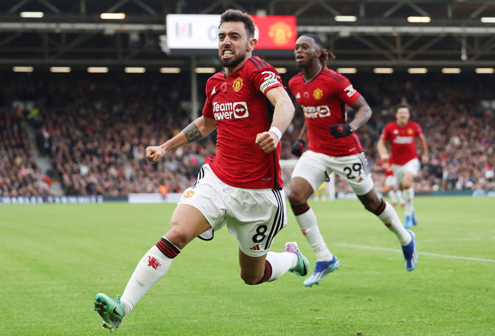 MU thắng chật vật Fulham nhờ khoảnh khắc l&oacute;e s&aacute;ng ở ph&uacute;t 90 của Bruno Fernandes  - Ảnh 1.