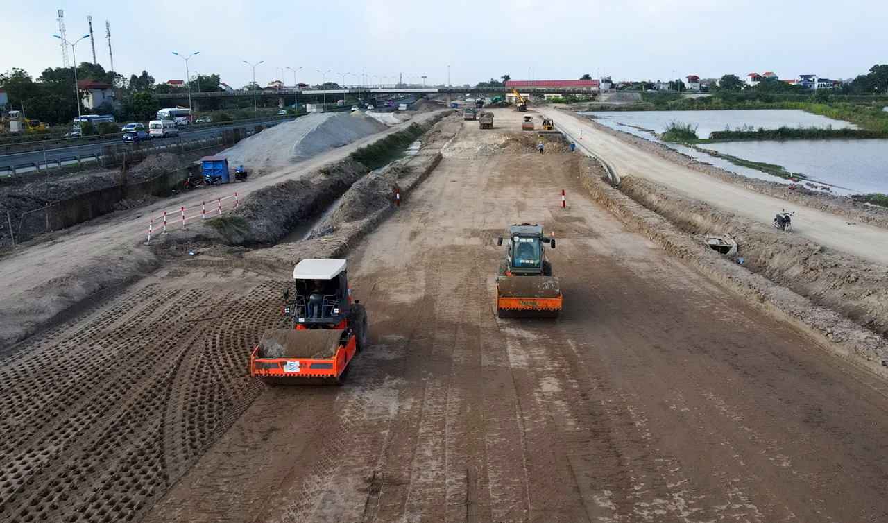 Các dự án giao thông "vốn mồi" nghìn tỷ của Hà Nam có vượt tiến độ? - Ảnh 2. Các dự án giao thông "vốn mồi" nghìn tỷ của Hà Nam có vượt tiến độ? - Ảnh 2.