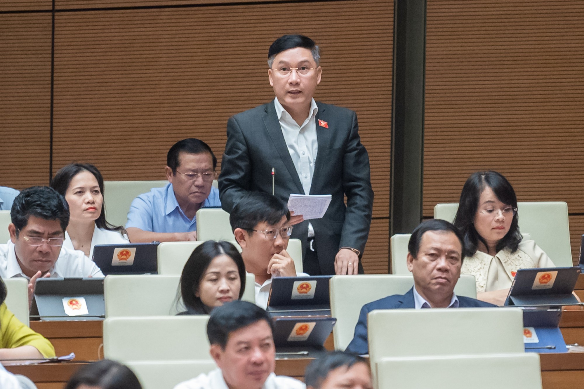 Bộ trưởng GTVT: Đầu năm 2024 sẽ thay đổi tốc độ giới hạn cao tốc từ 80 l&ecirc;n 90km/h  - Ảnh 1.