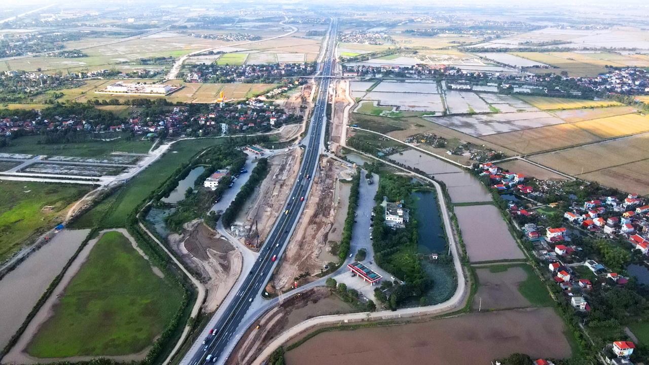 Các dự án giao thông "vốn mồi" nghìn tỷ của Hà Nam có vượt tiến độ? - Ảnh 1. Các dự án giao thông "vốn mồi" nghìn tỷ của Hà Nam có vượt tiến độ? - Ảnh 1.