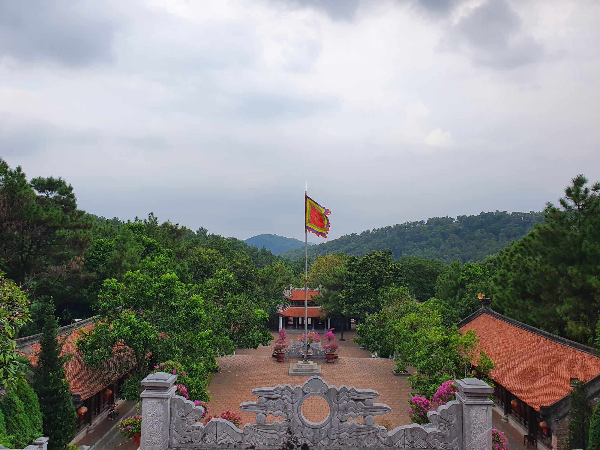 Ngọn n&uacute;i thi&ecirc;ng nơi Chu Văn An - &ldquo;người thầy mu&ocirc;n đời&rdquo; ở ẩn - Ảnh 2.