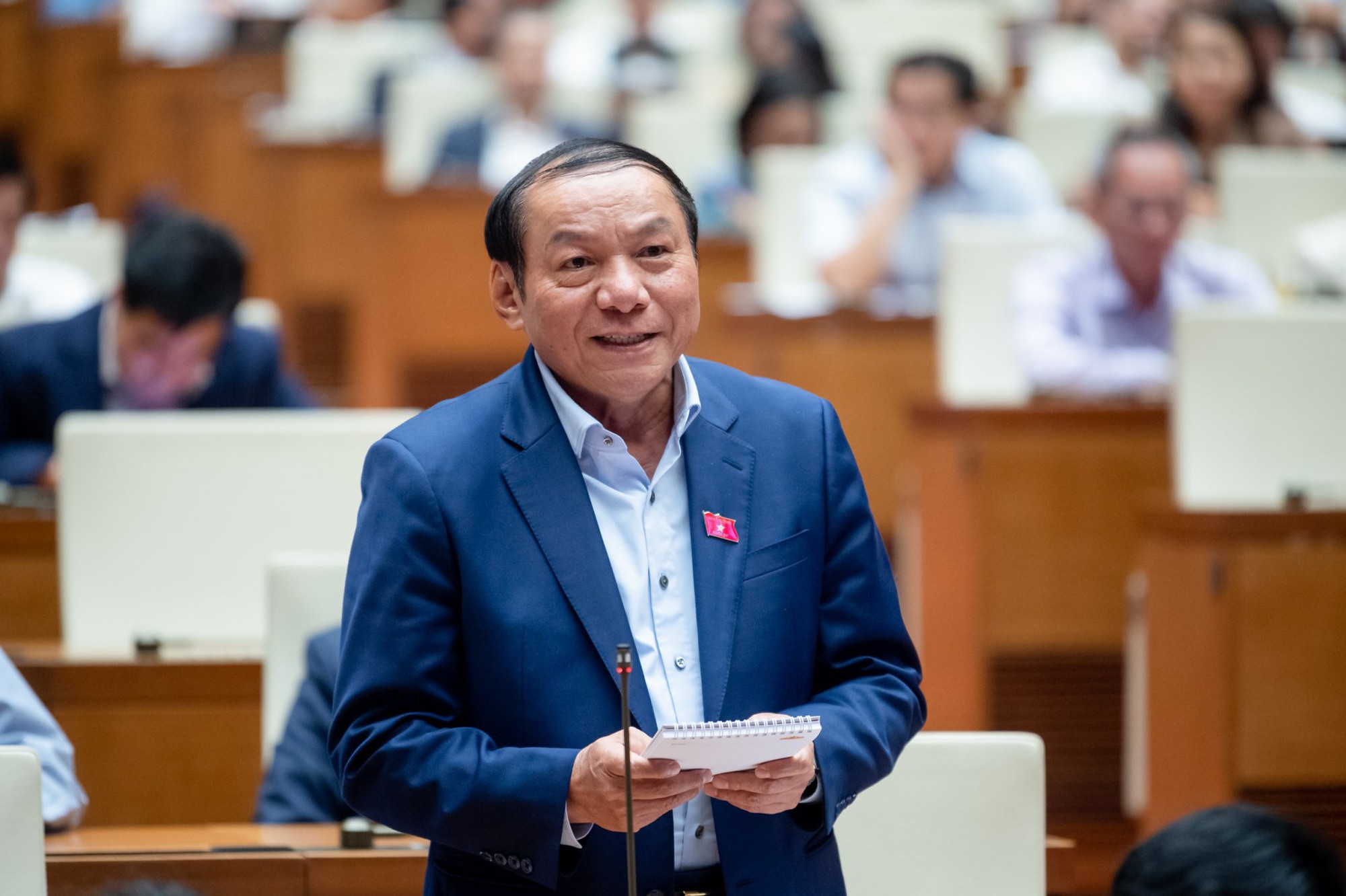 Bộ trưởng Bộ Văn ho&aacute; đề nghị xử l&yacute; người b&ocirc;i xấu phim Đất rừng phương Nam - Ảnh 3.