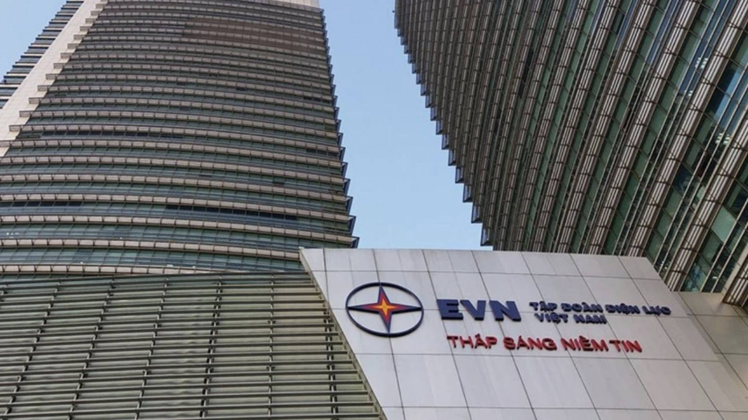 Khẩn trương kiện to&agrave;n ban l&atilde;nh đạo EVN trước 15/11, Ch&iacute;nh phủ nghi&ecirc;m cấm "chạy chức" - Ảnh 1.