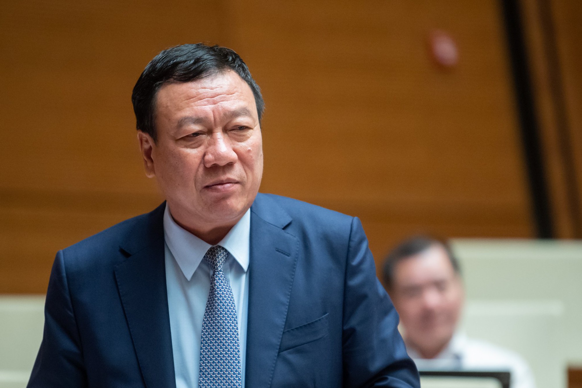 Tranh luận &ldquo;nảy lửa&rdquo; giữa ĐBQH L&ecirc; Thanh V&acirc;n v&agrave; Tổng TTCP Đo&agrave;n Hồng Phong - Ảnh 2.