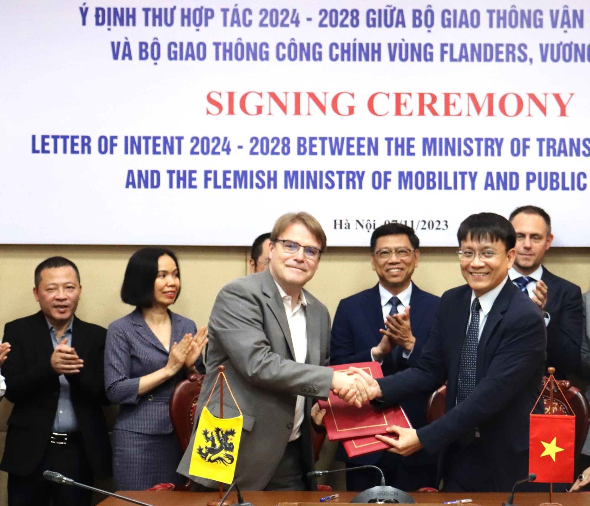 Th&uacute;c đẩy hợp t&aacute;c lĩnh vực giao th&ocirc;ng Việt Nam - V&ugrave;ng Flanders, Vương quốc Bỉ - Ảnh 1.