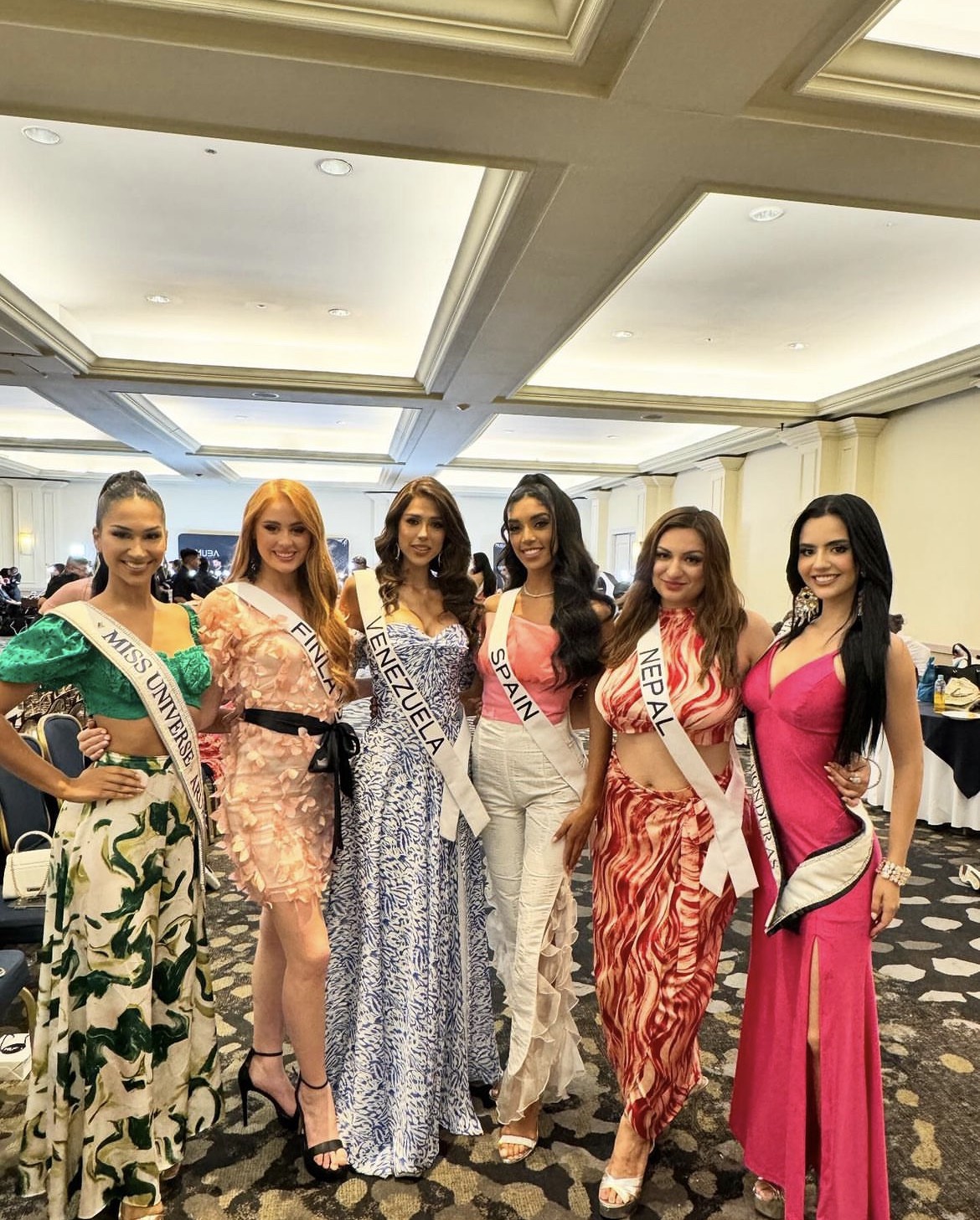 Hoa hậu Hoàn vũ Nepal sở hữu vẻ đẹp "mập mạp béo tròn" vượt mọi khuôn mẫu - Ảnh 6. Hoa hậu Hoàn vũ Nepal sở hữu vẻ đẹp "mập mạp béo tròn" vượt mọi khuôn mẫu - Ảnh 6.