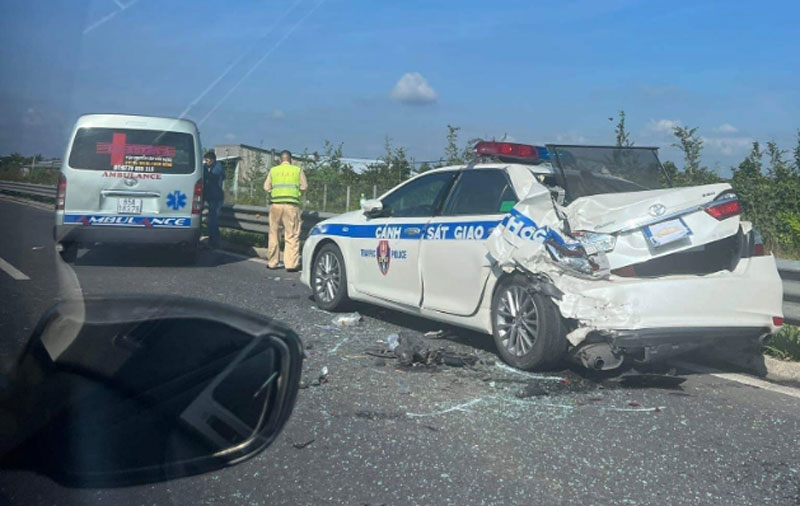 Hiện trường vụ tai nạn giao th&ocirc;ng.