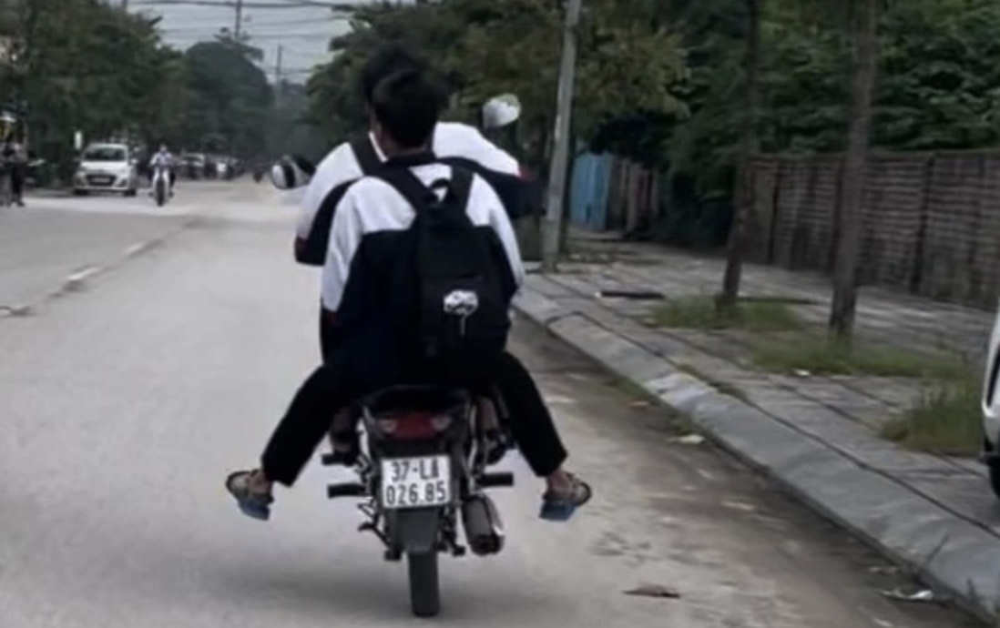 Nghệ An: K&ecirc;u gọi to&agrave;n d&acirc;n ph&aacute;t gi&aacute;c vi phạm trật tự an to&agrave;n giao th&ocirc;ng - Ảnh 1.