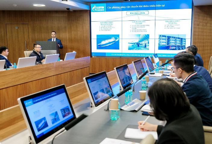 photo-1699496323754 photo-1699496323754