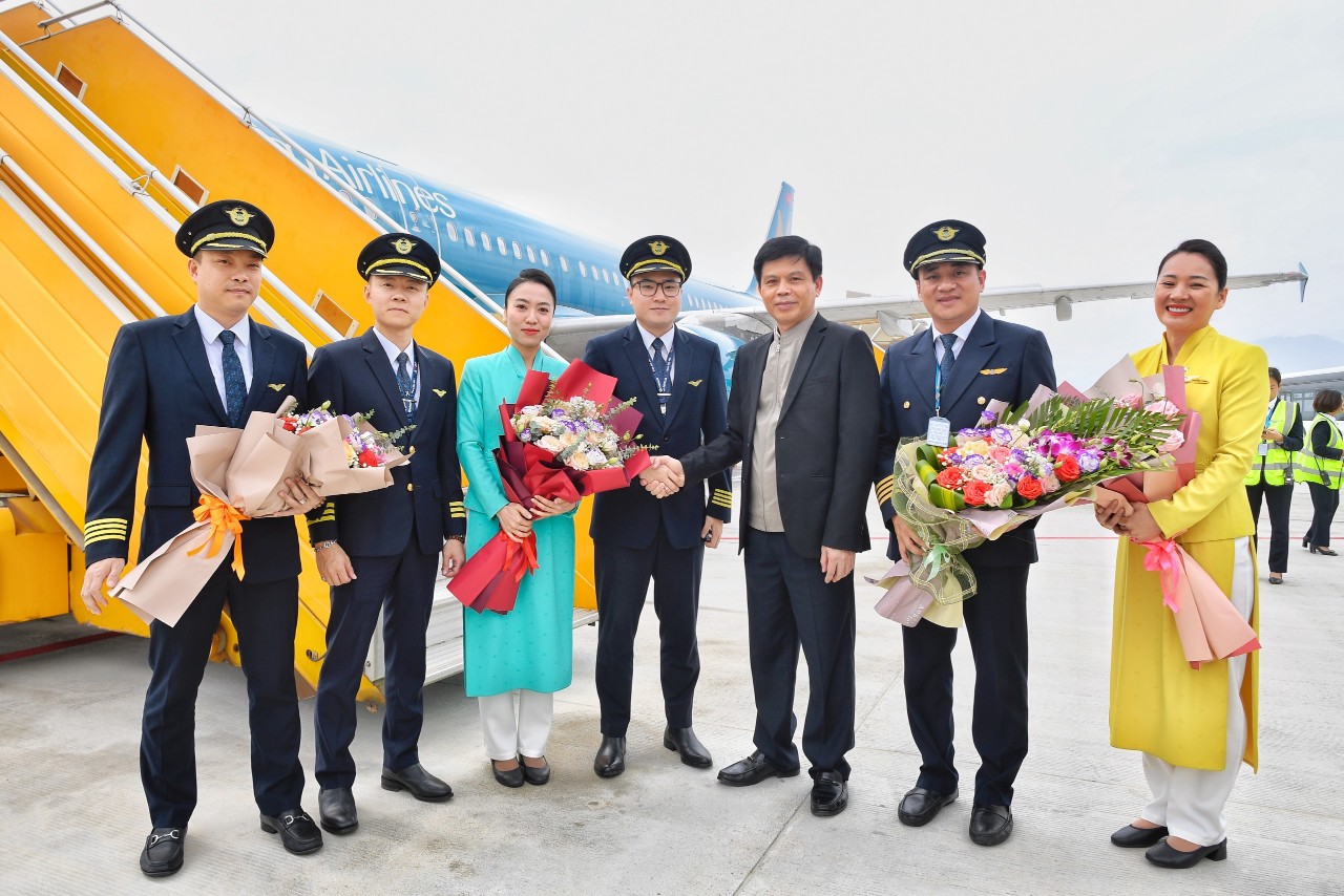 S&acirc;n bay Điện Bi&ecirc;n đ&oacute;n m&aacute;y bay cỡ lớn đầu ti&ecirc;n trong lịch sử  - Ảnh 12.