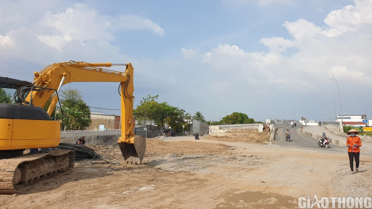 Hai c&acirc;y cầu hơn 400 tỷ đồng tăng tốc về đ&iacute;ch mừng 20 năm Cần Thơ trực thuộc Trung ương - Ảnh 2.