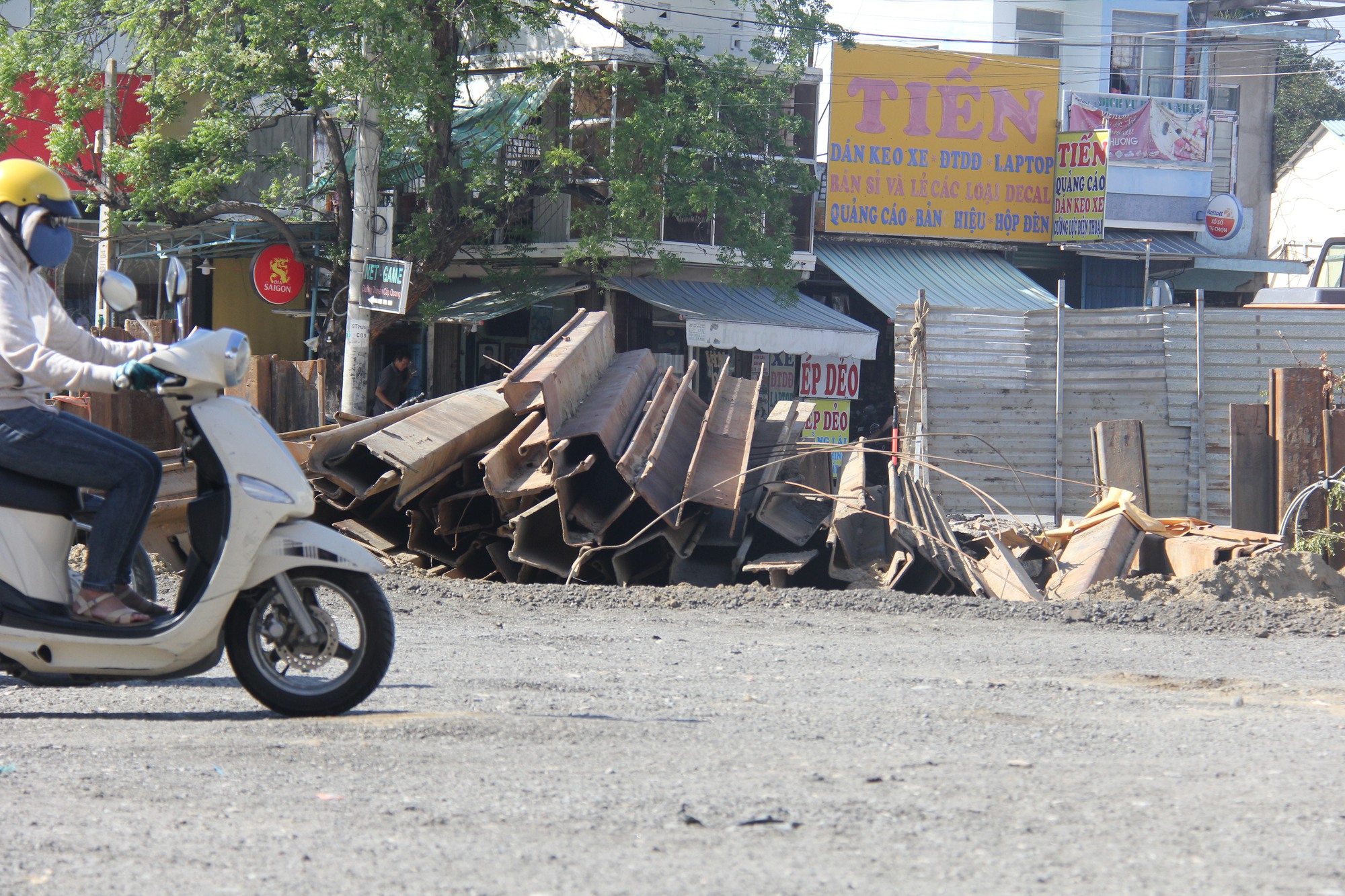 Ninh Thuận: Thi c&ocirc;ng ẩu tr&ecirc;n c&aacute;c tuyến phố TP Phan Rang - Th&aacute;p Ch&agrave;m - Ảnh 1.