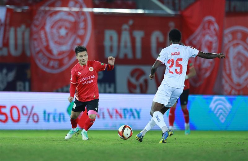 Người từng được thầy Park &ldquo;gửi v&agrave;ng&rdquo; tặng m&oacute;n qu&agrave; đặc biệt cho HLV Troussier  - Ảnh 1.