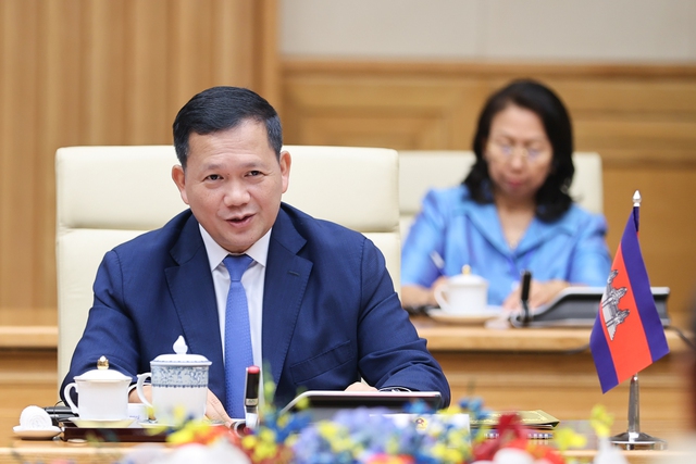Hai Thủ tướng Việt Nam - Campuchia mong muốn tăng cường kết nối cao tốc, h&agrave;ng kh&ocirc;ng - Ảnh 3.