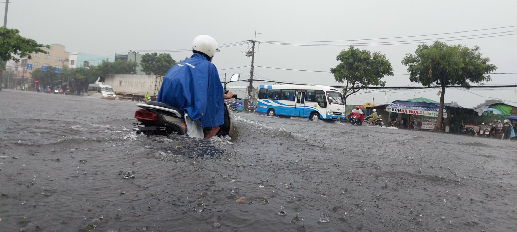 Nhận diện nguy&ecirc;n nh&acirc;n ch&iacute;nh, hiến kế chống ngập lụt đ&ocirc; thị Đ&agrave; Nẵng - Ảnh 2.