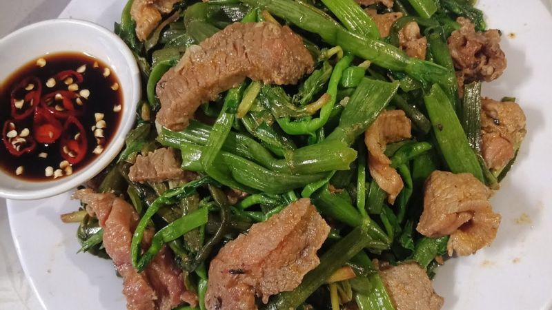 Loại rau thơm tưởng chỉ ăn k&egrave;m lại l&agrave; vị thuốc qu&yacute; kh&ocirc;ng phải ai cũng biết - Ảnh 4.