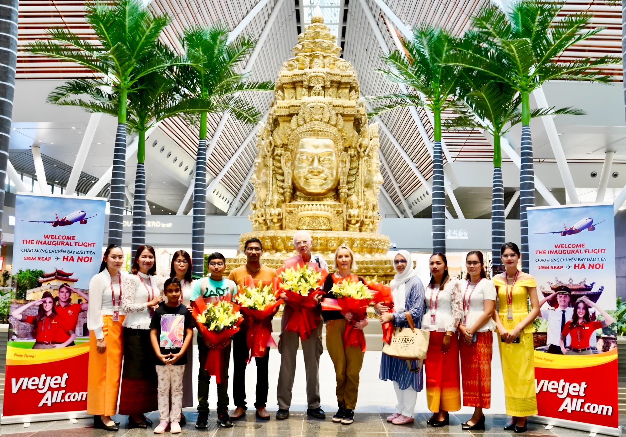 Vietjet khai trương đường bay thẳng tới Siem Reap - Ảnh 1. Vietjet khai trương đường bay thẳng tới Siem Reap - Ảnh 1.