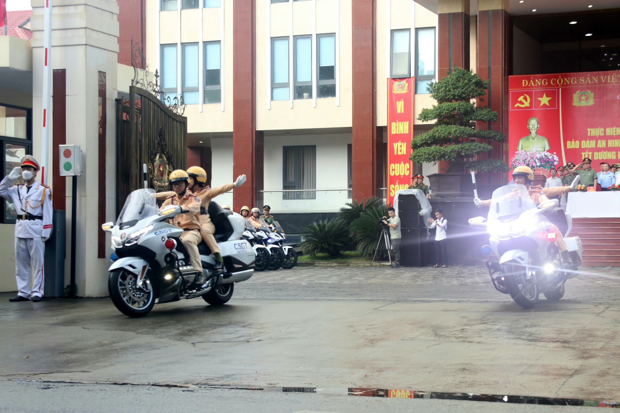 C&ocirc;ng an Đ&agrave; Nẵng huy động to&agrave;n lực tấn c&ocirc;ng trấn &aacute;p tội phạm dịp tết - Ảnh 3.