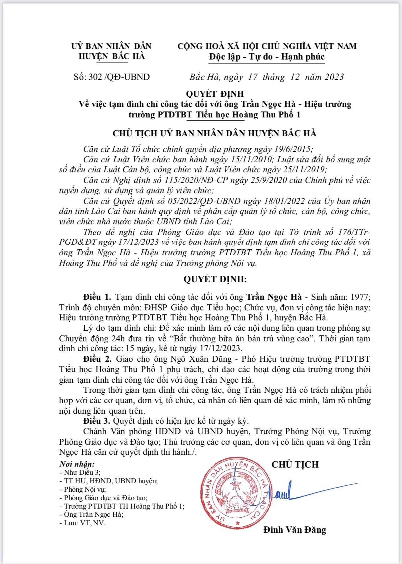 Tạm đ&igrave;nh chỉ c&ocirc;ng t&aacute;c Hiệu trưởng vụ bất thường bữa ăn b&aacute;n tr&uacute; v&ugrave;ng cao ở L&agrave;o Cai - Ảnh 1.